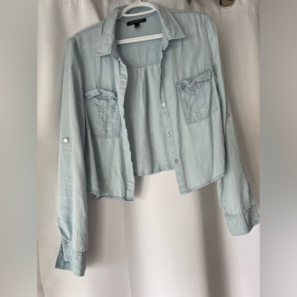 Revamped Sky Blue cropped Denim Top NWOT size SMALL - Picture 5 of 5